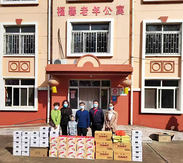 重阳敬老爱老     云路温情相伴(图1)